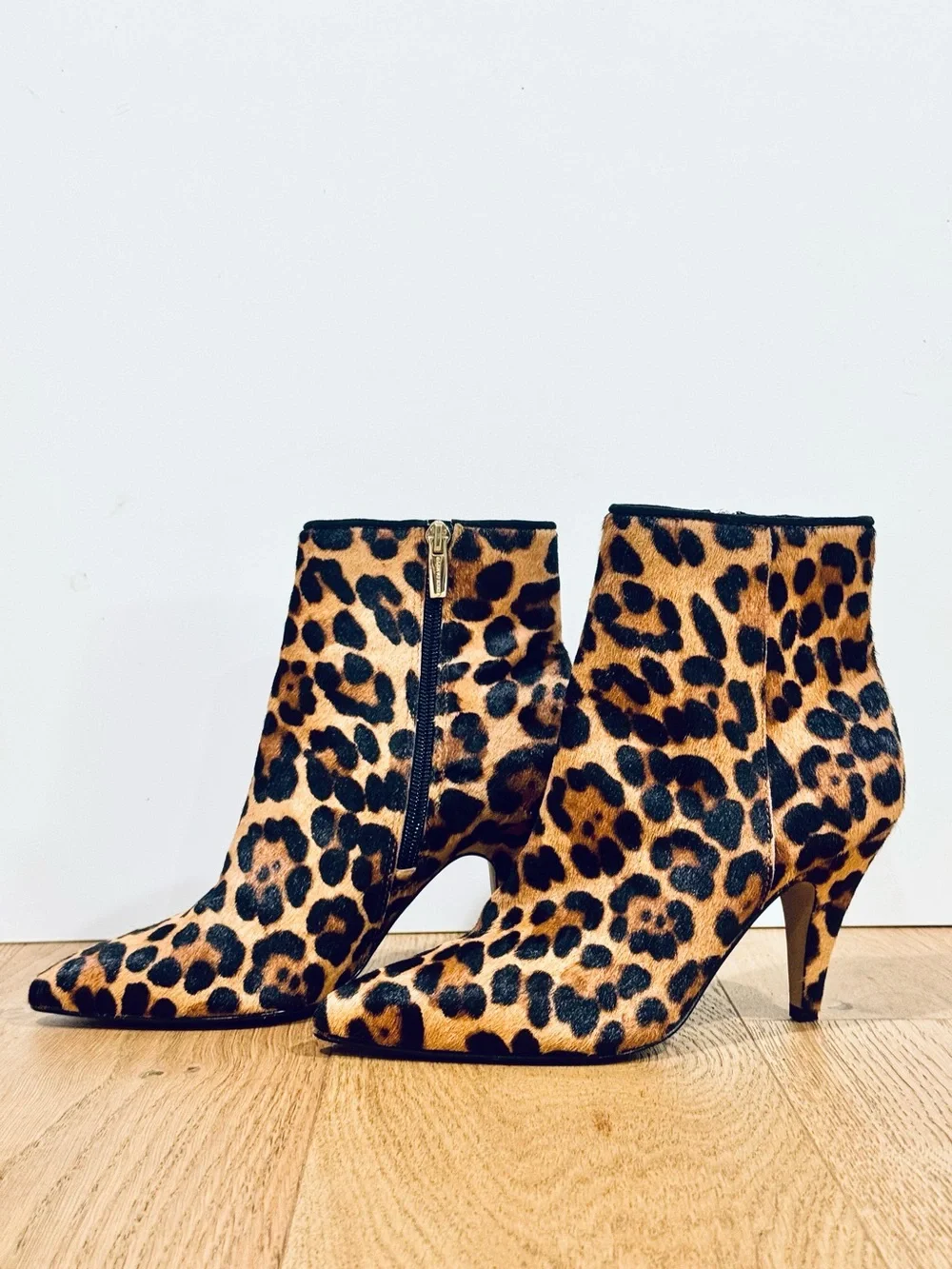 Vince Camuto Leopard Print Calf Hair Ankle Booties, Mob Wife, Indie Sleeze, Sz 7